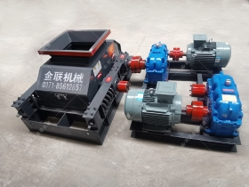 2PGC900X900大型雙齒輥榴莲成人APP安卓下载發往內蒙古烏海粉碎煤